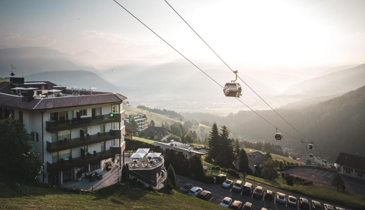 Olang Kronplatz-Resort Hotel Kristall מראה חיצוני תמונה